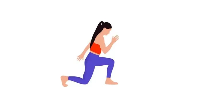 girl doing lunges (1)
